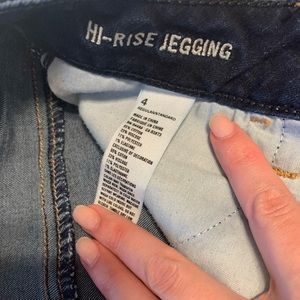 American Eagle High Rise Super Stretch Jegging